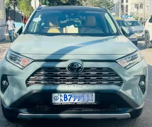 Toyota RAV4 2021