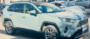 Toyota RAV4 2021