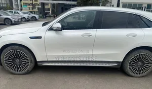 Mercedes-Benz EQC EQC400 4MATIC 2022