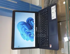 New Laptop Asus 8GB SSD 256GB