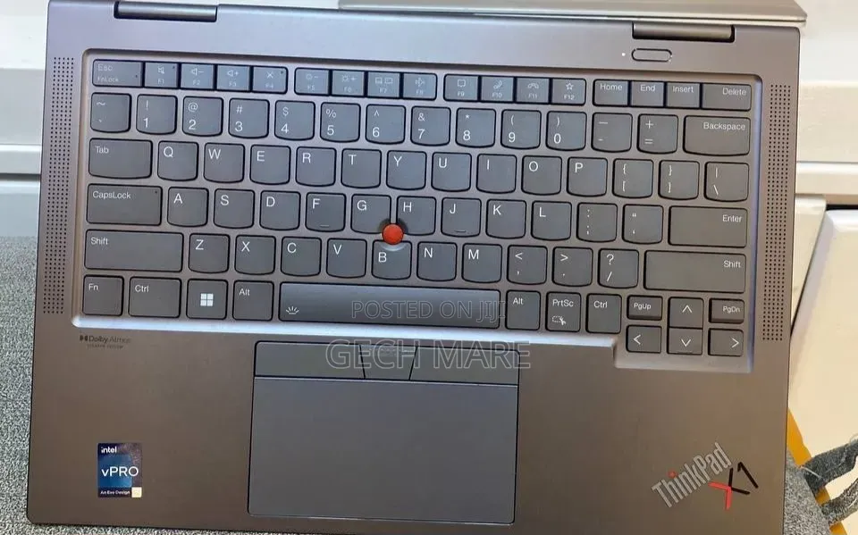 New Laptop Lenovo Yoga 9i 16GB Intel Core i7 SSD 512GB