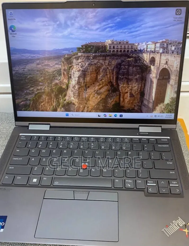New Laptop Lenovo Yoga 9i 16GB Intel Core i7 SSD 512GB