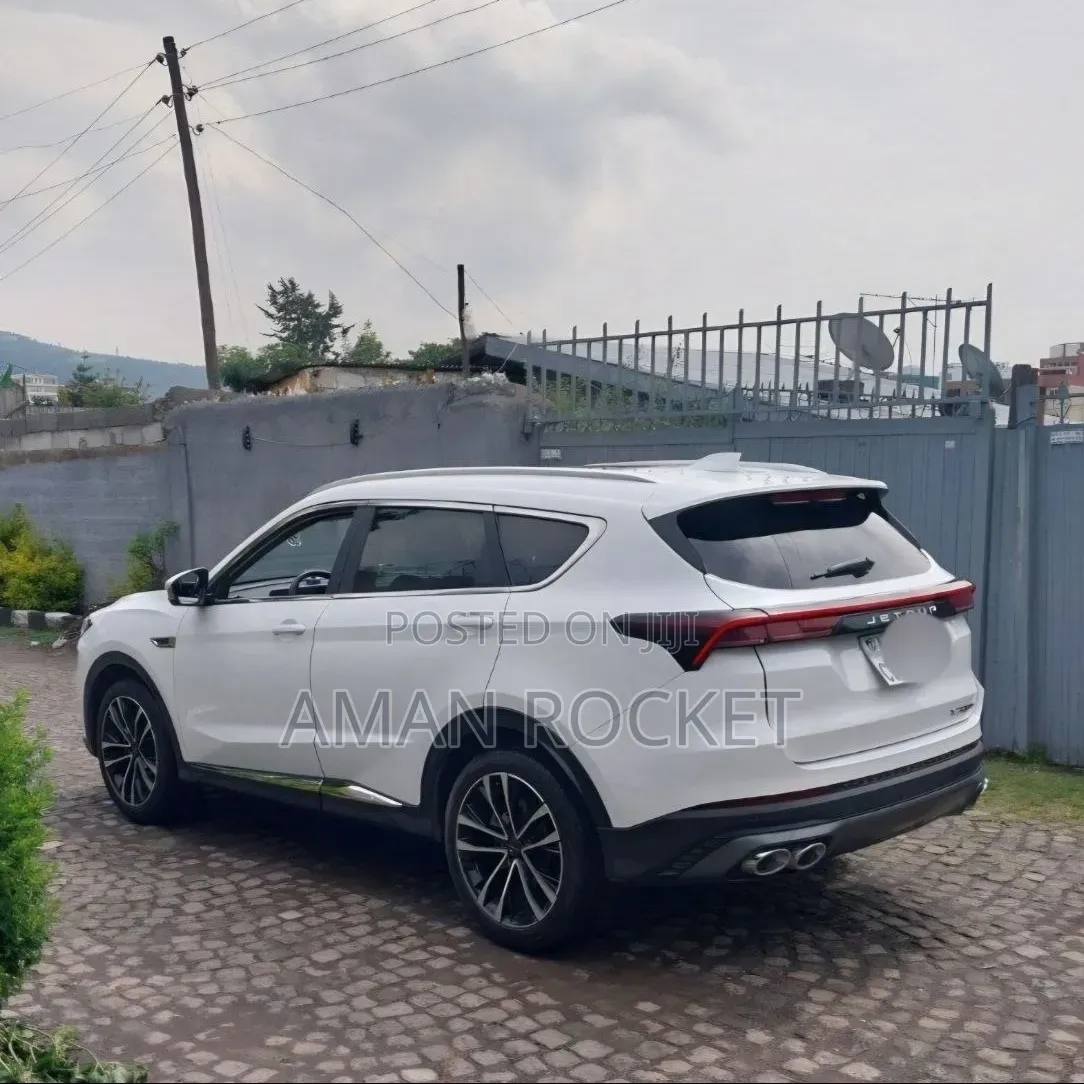Jetour X70 1.5 7-Seater FWD 2022 White