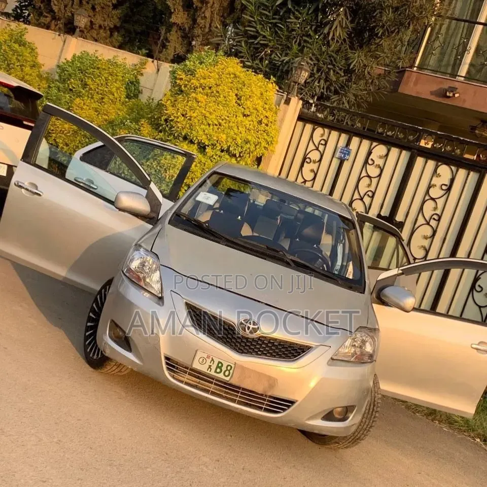 Toyota Yaris 2006 Silver