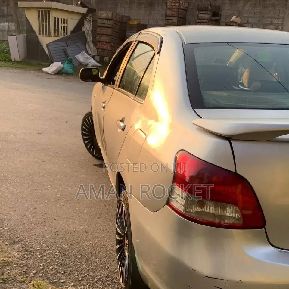 Toyota Yaris 2006 Silver