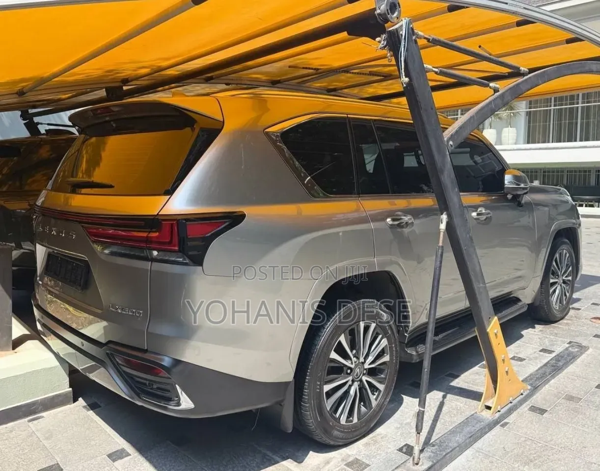 New Lexus LX 2023