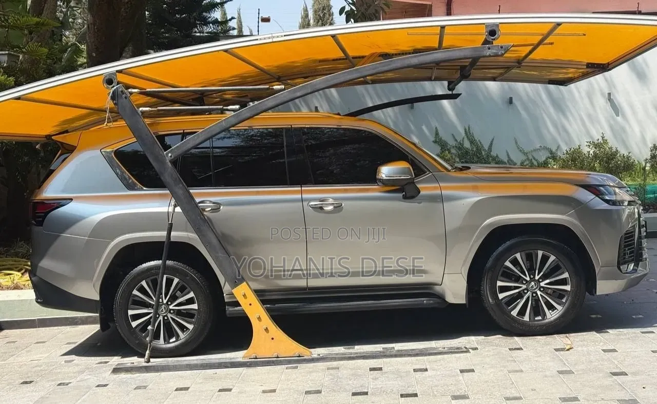 New Lexus LX 2023