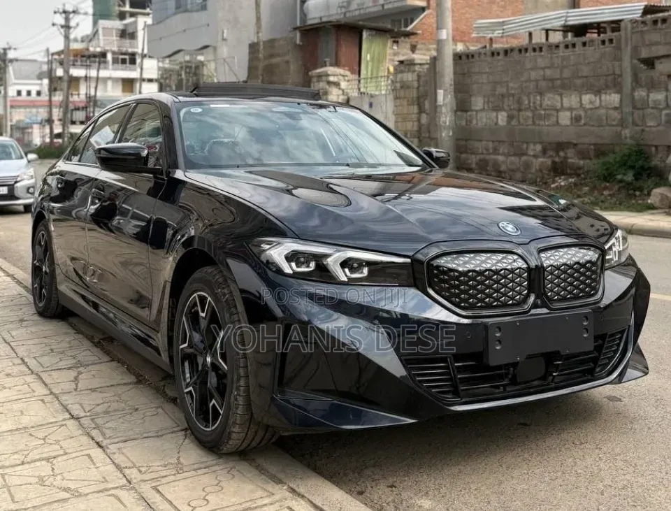 New BMW iX 2025