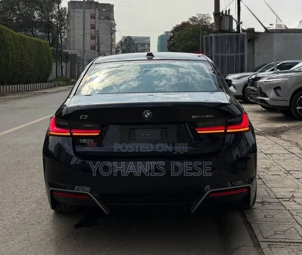 New BMW iX 2025