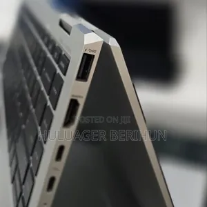 New Laptop HP EliteBook 1040 G8 16GB Intel Core i7 SSD 512GB