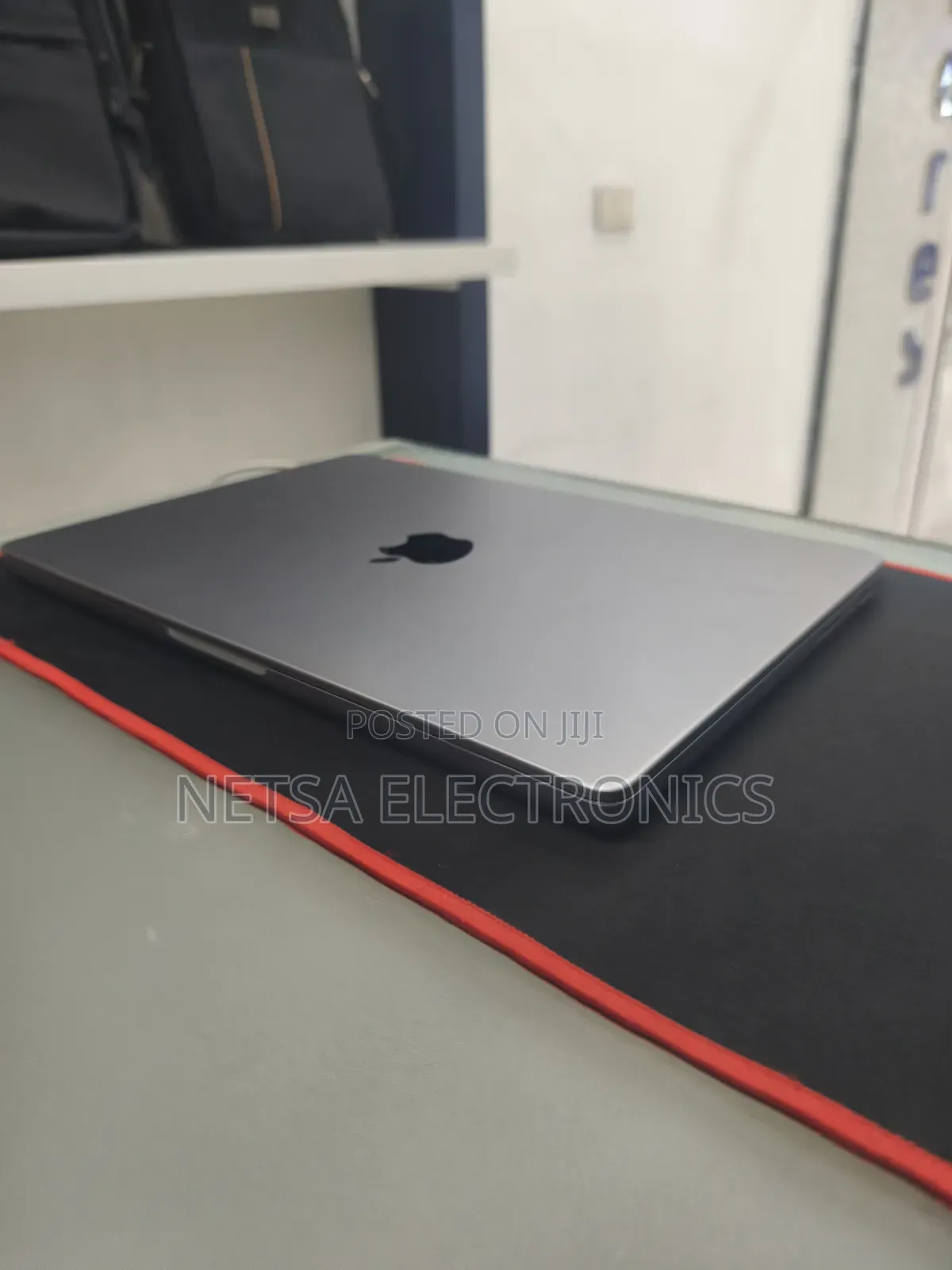 New Laptop Apple MacBook Pro 2021 M1 16GB Apple M1 Pro SSD 512GB