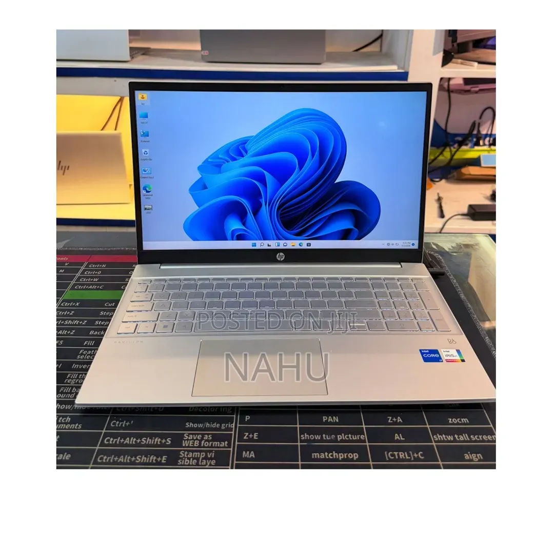 New Laptop HP Pavilion 15 16GB Intel Core i7 SSD 512GB