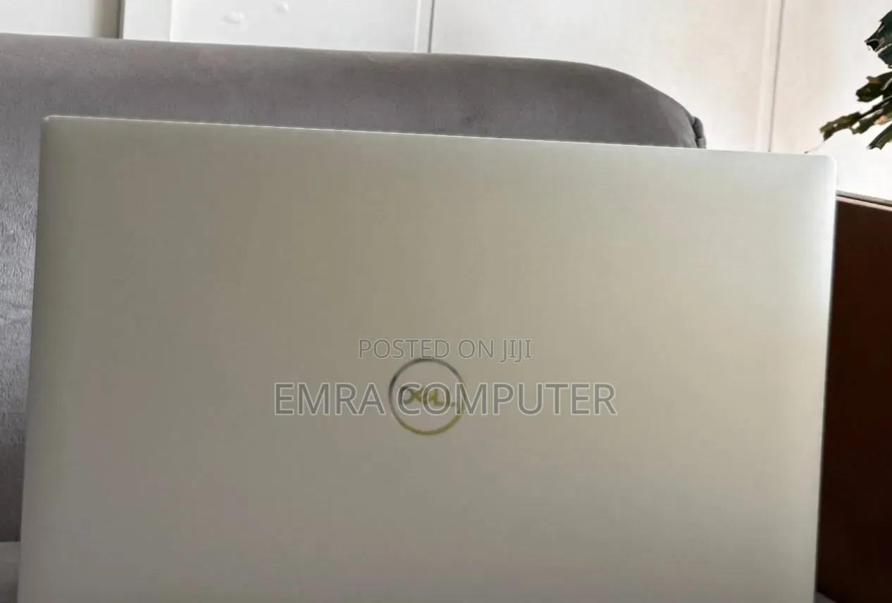 New Laptop Dell XPS 15 32GB Intel Core i9 SSD 1T