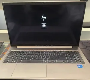 New Laptop HP ZBook Studio G8 16GB Intel Core i7 SSD 512GB