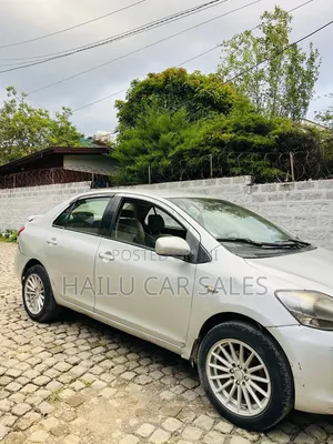 Toyota Belta 2007 Silver