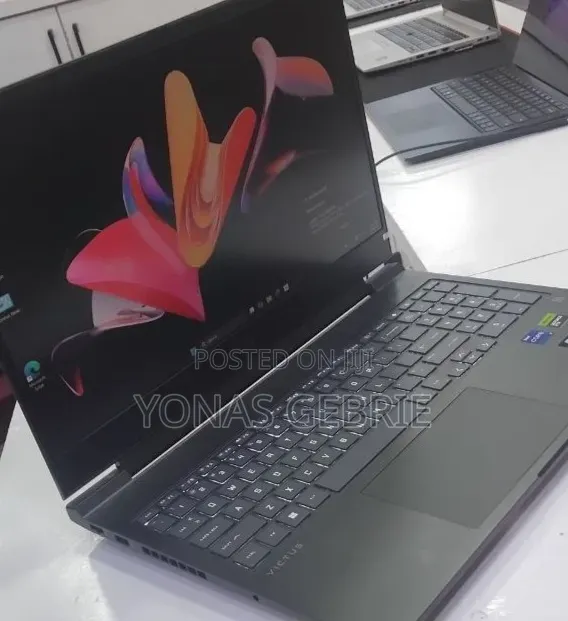 New Laptop HP Victus 16 16GB Intel Core i7 SSD 1T