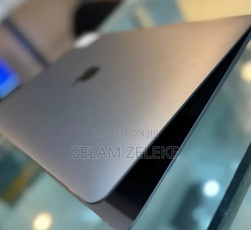 New Laptop Apple MacBook Pro 2021 M1 8GB Apple M1 Pro SSD 256GB