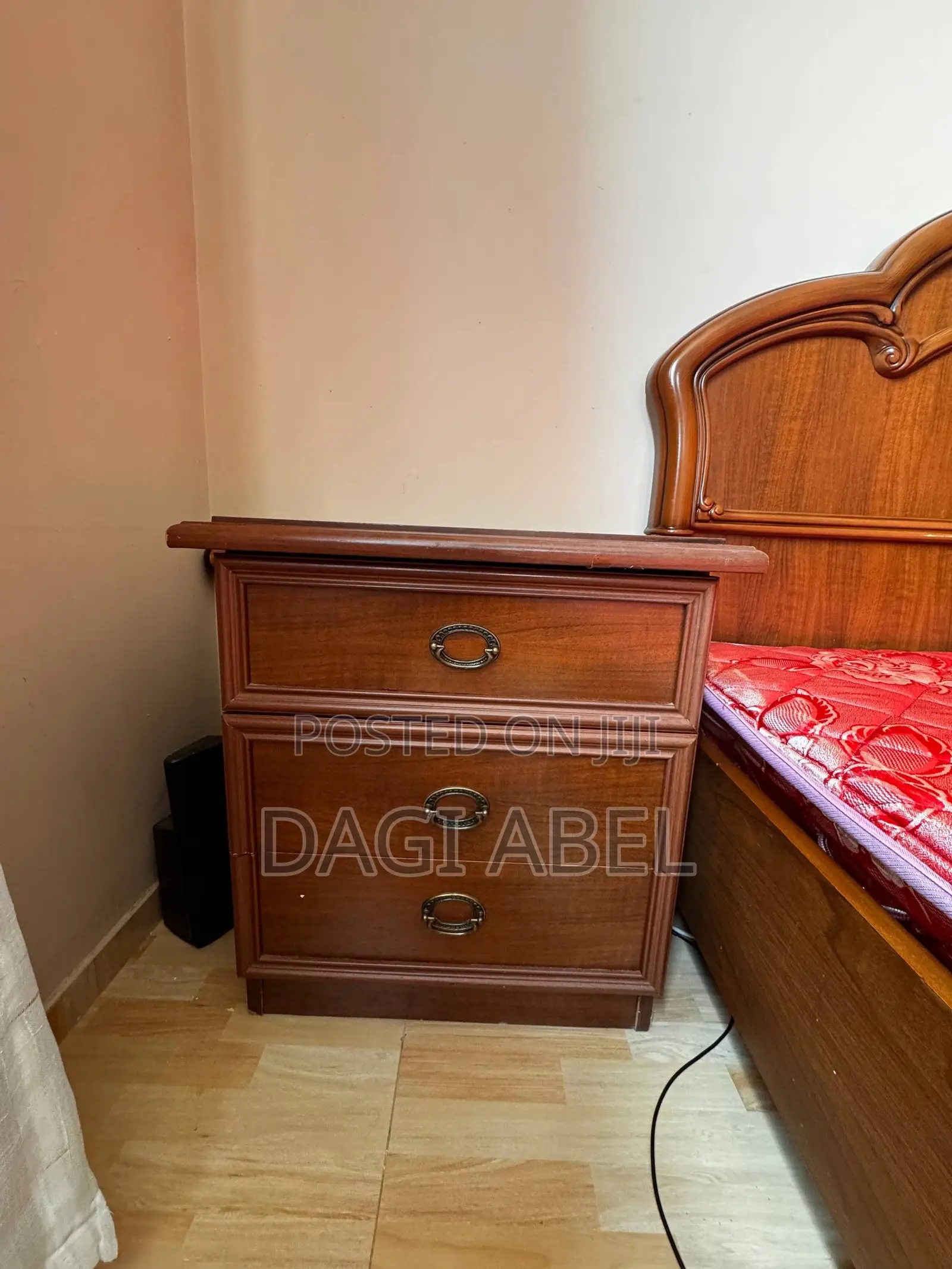 Bed, Dressing Table and Drawers(Set)