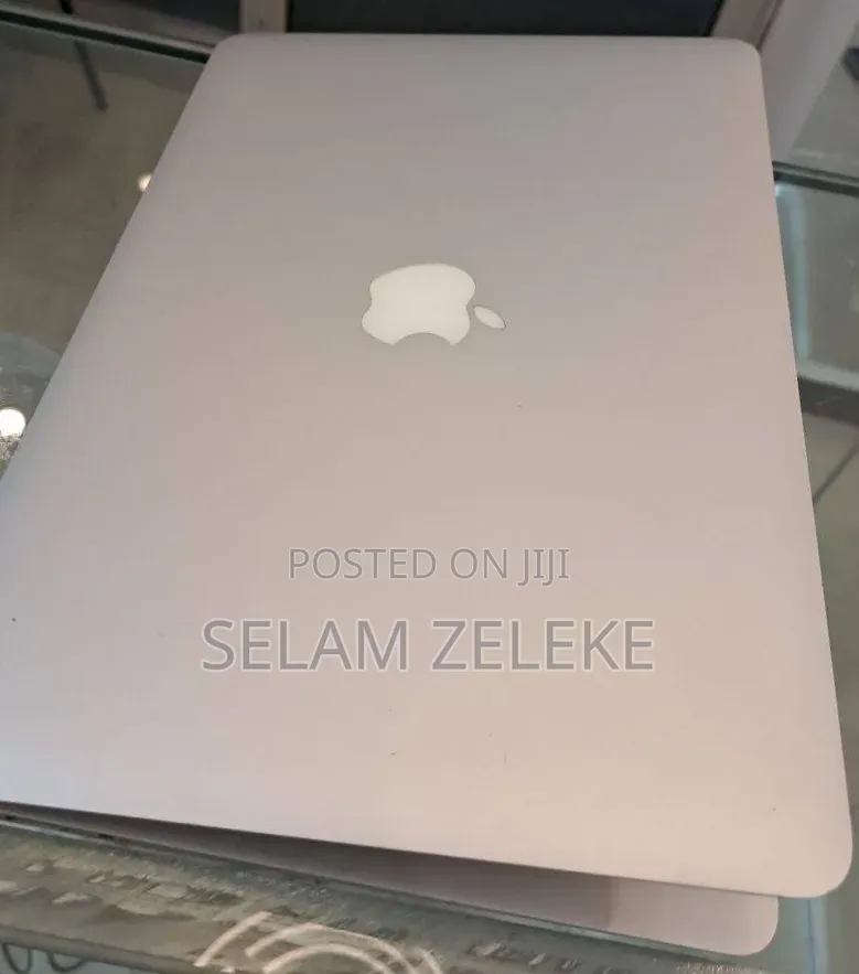 New Laptop Apple MacBook Air 2017 8GB Intel Core i5 SSD 128GB