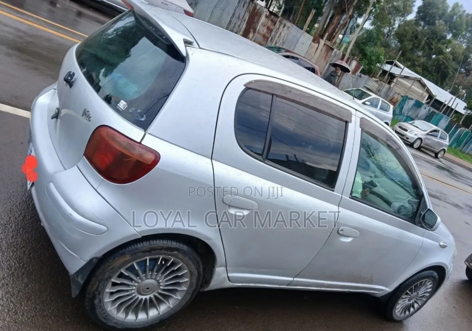 Toyota Vitz 2003 Silver