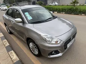 Suzuki Dzire 2022 Silver