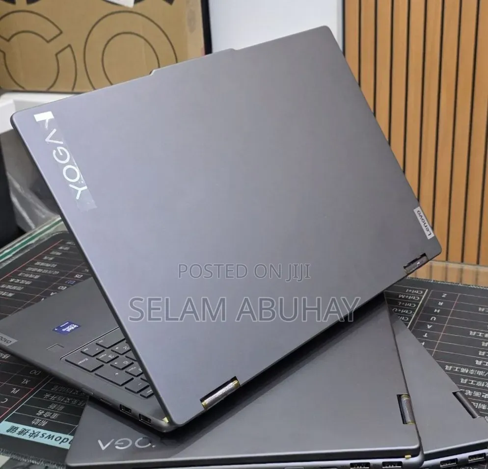 New Laptop Lenovo Yoga 7i 16GB Intel Core Ultra 7 SSD 512GB