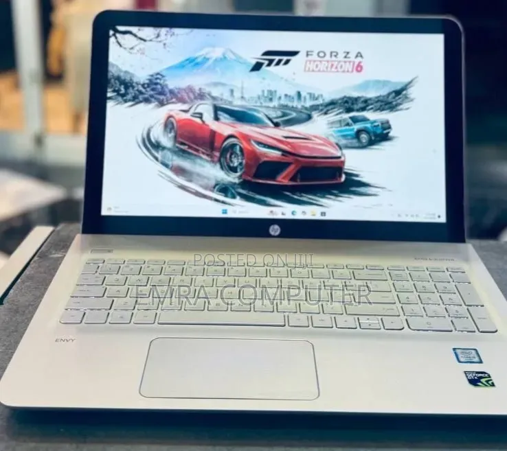 New Laptop HP 8GB Intel Core i5 SSD 1T