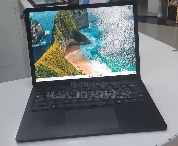 New Laptop Microsoft Surface 3 8GB Intel Core i5 SSD 256GB