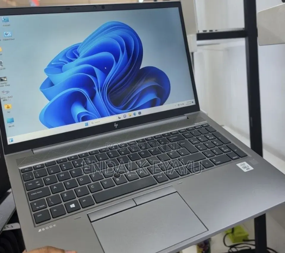 New Laptop HP ZBook 15 16GB Intel Core i7 SSD 512GB