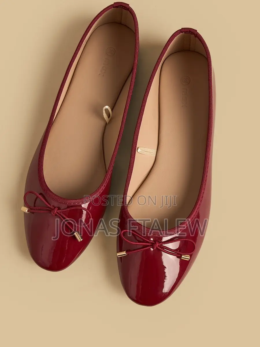 Max Mara Burgundy Patent Leather Bow Ballet Flat