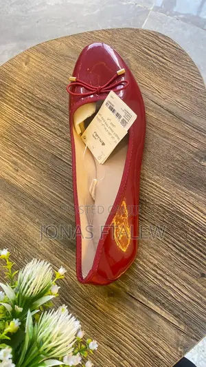 Max Mara Burgundy Patent Leather Bow Ballet Flat