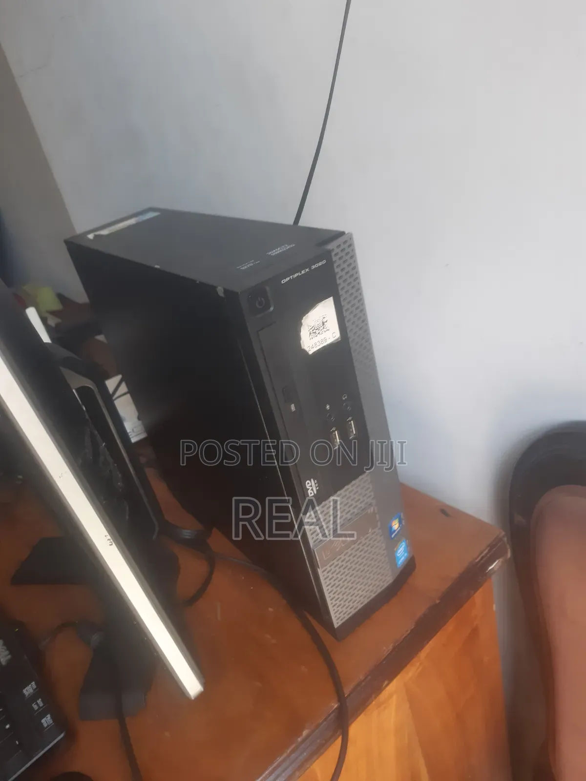 Desktop Computer Dell OptiPlex 3020 4GB Intel Core i3 HDD 500GB
