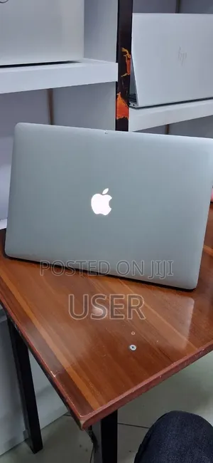 New Laptop Apple MacBook 2014 16GB Intel Core i7 SSD 256GB