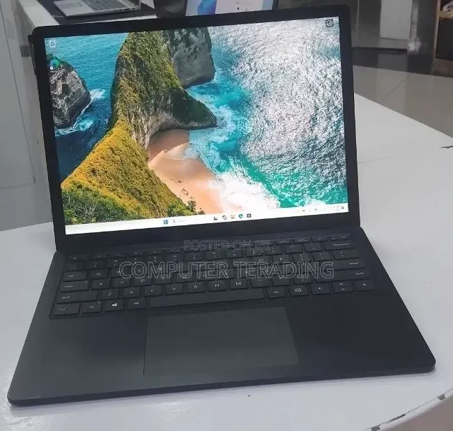 New Laptop Microsoft Surface Laptop 3 8GB Intel Core i5 SSD 256GB