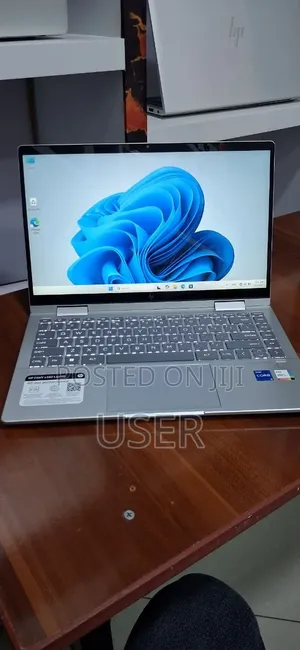 New Laptop HP Envy x360 8GB Intel Core i5 SSD 512GB
