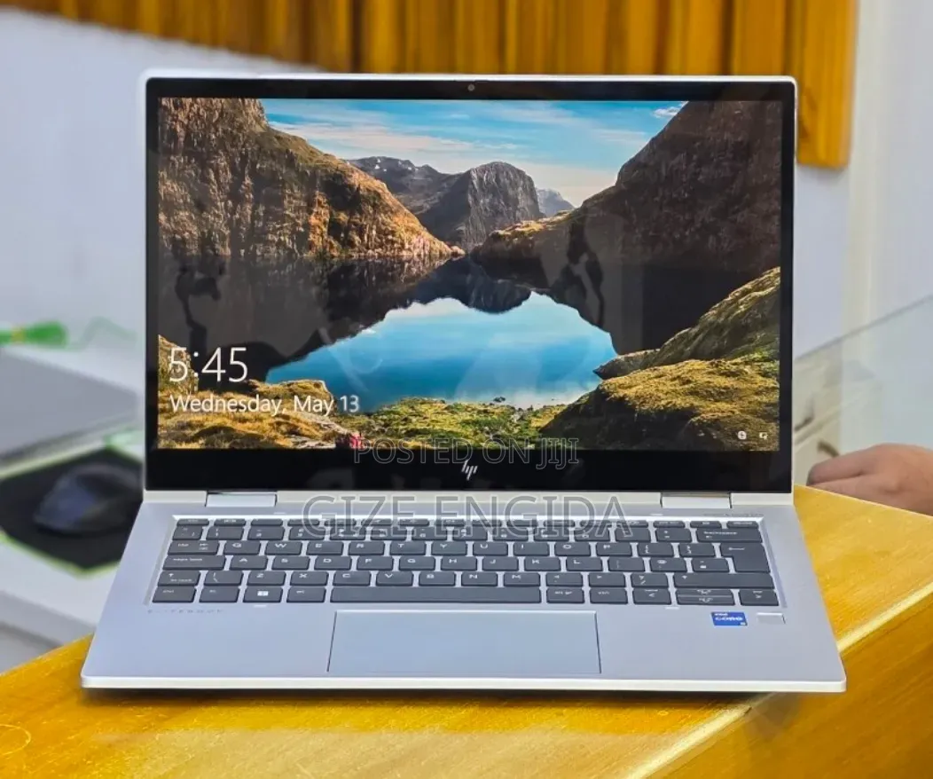 New Laptop HP EliteBook 830 G8 16GB Intel Core i5 SSD 512GB