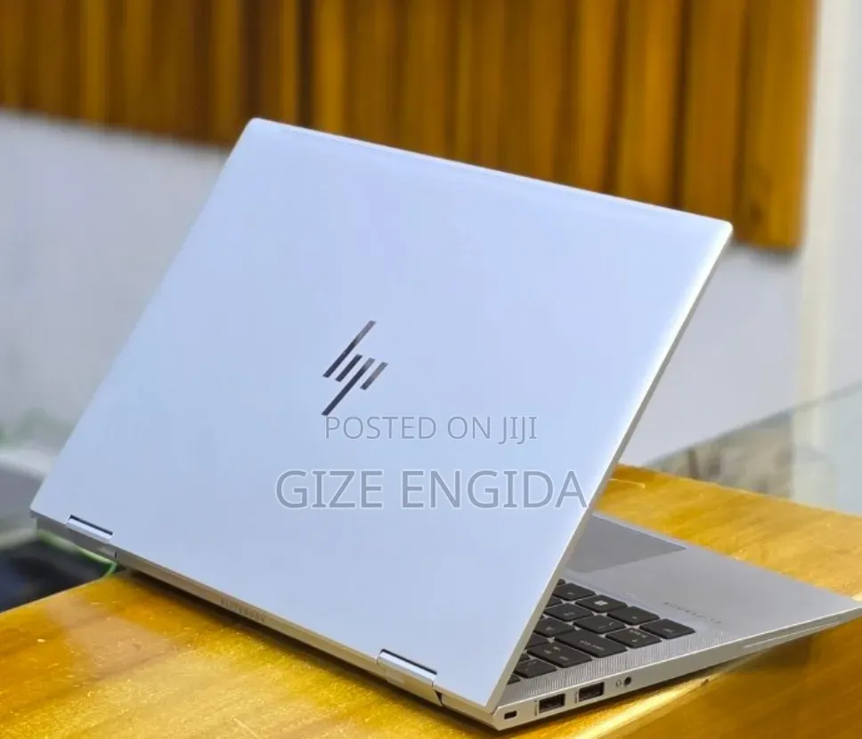 New Laptop HP EliteBook 830 G8 16GB Intel Core i5 SSD 512GB