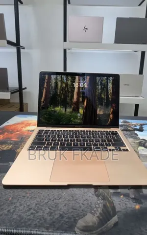 New Laptop Apple MacBook Air 2020 M1 8GB Apple M1 SSD 256GB