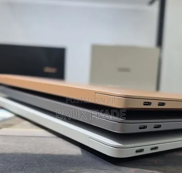 New Laptop Apple MacBook Air 2020 M1 8GB Apple M1 SSD 256GB