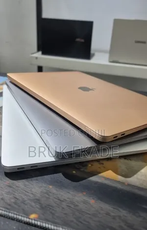New Laptop Apple MacBook Air 2020 M1 8GB Apple M1 SSD 256GB