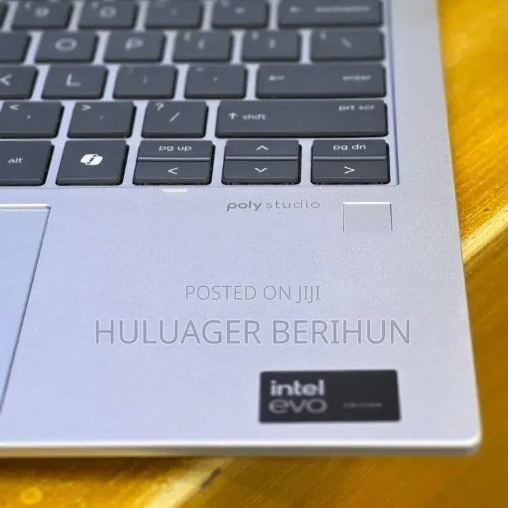 New Laptop HP Elitebook 830 G11 16GB Intel Core Ultra 7 SSD 512GB