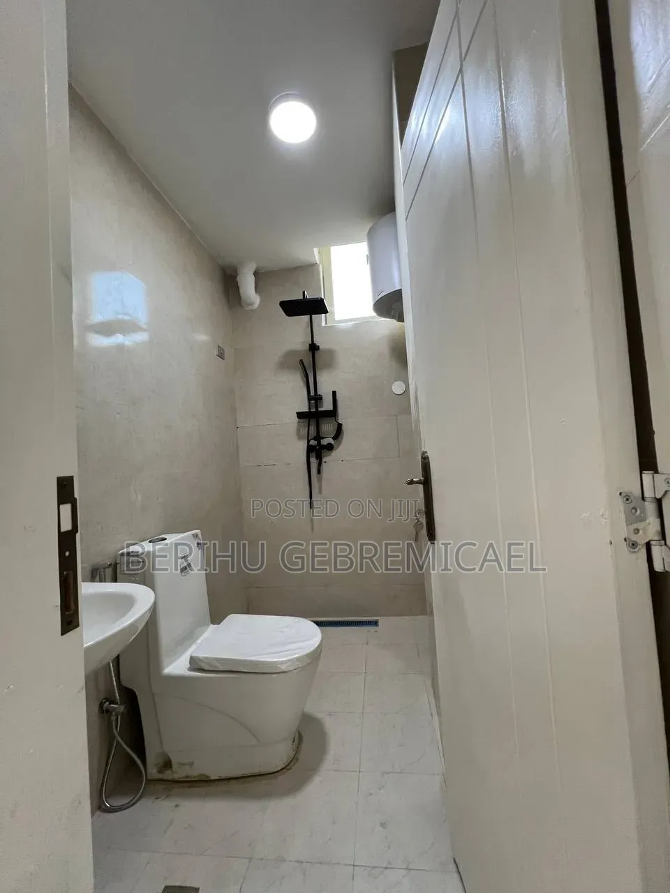 3bdrm Villa in ቡሉቡላ, Bole for rent