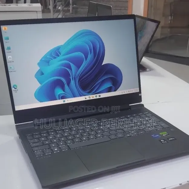 New Laptop HP Victus 16 16GB Intel Core i7 SSD 1T