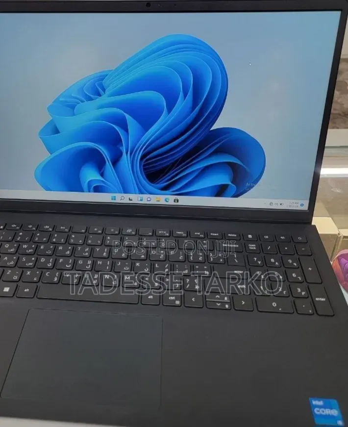 New Laptop Dell Vostro 15 3000 16GB Intel Core i5 SSD 512GB