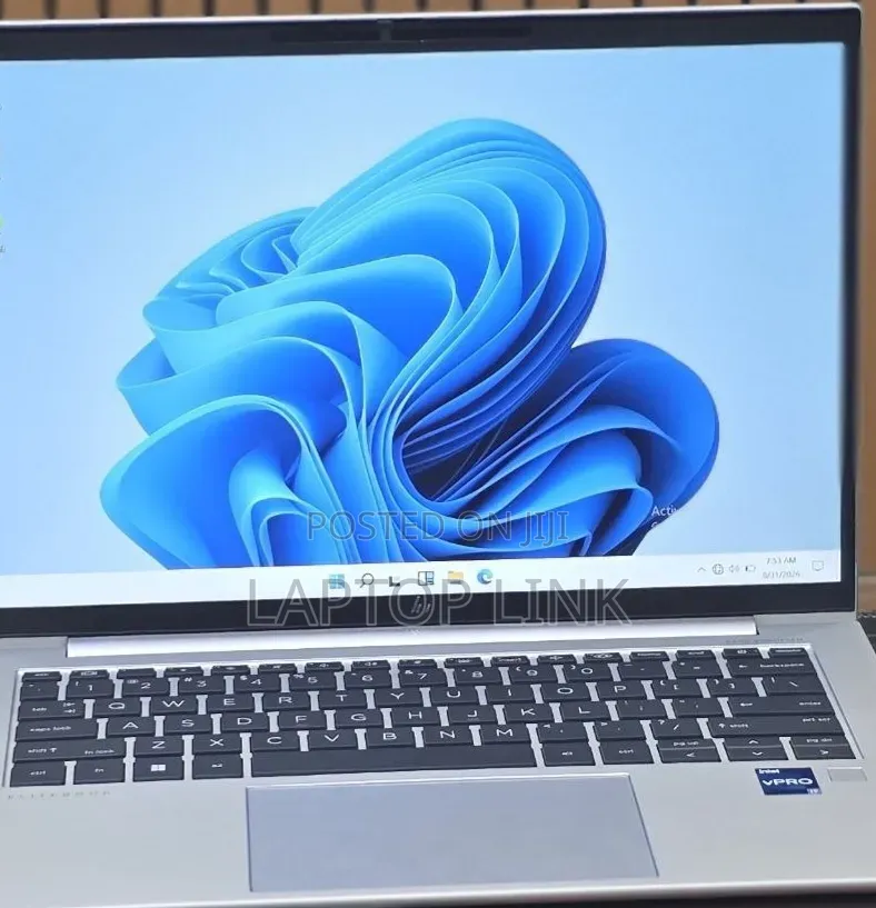 New Laptop HP EliteBook 840 G10 16GB Intel Core i7 SSD 512GB
