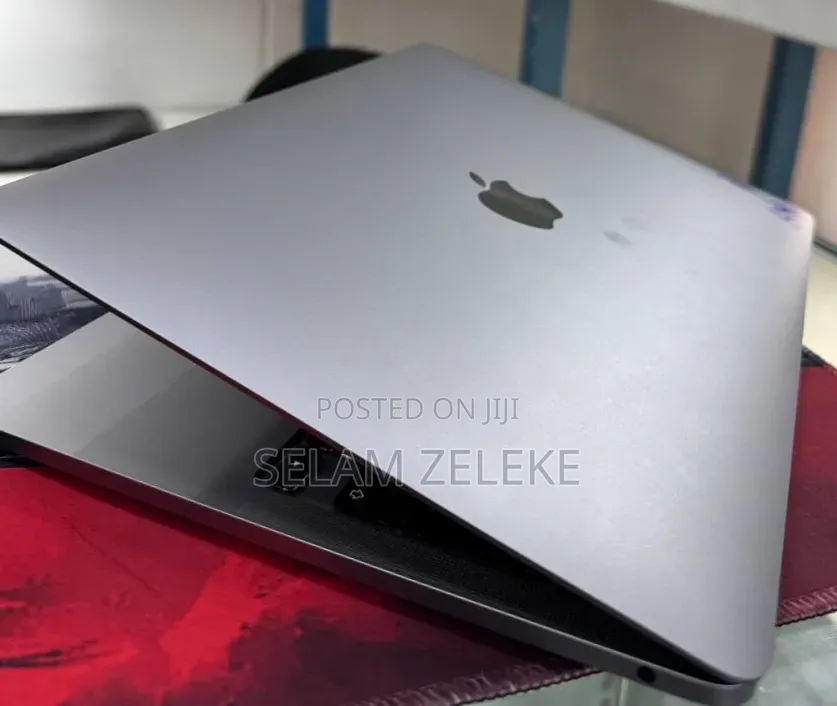 New Laptop Apple MacBook Pro 16GB Apple M1 SSD 512GB