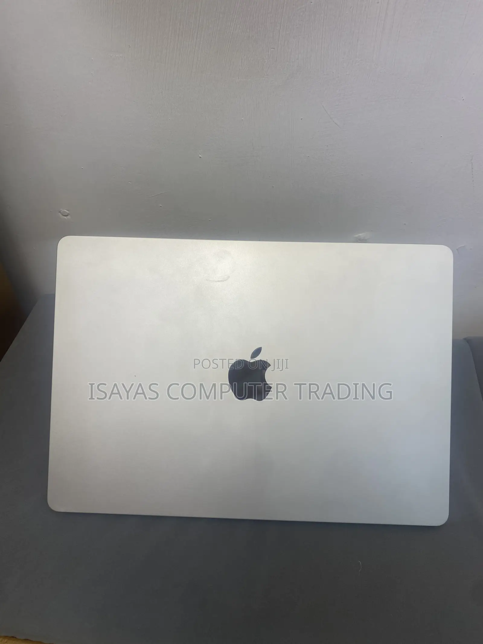 New Laptop Apple MacBook Air 2025 M4 16GB Apple M4 SSD 512GB