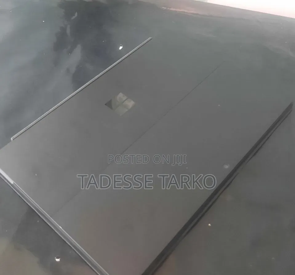 New Laptop Microsoft Surface Pro 6 8GB Intel Core i5 SSD 256GB