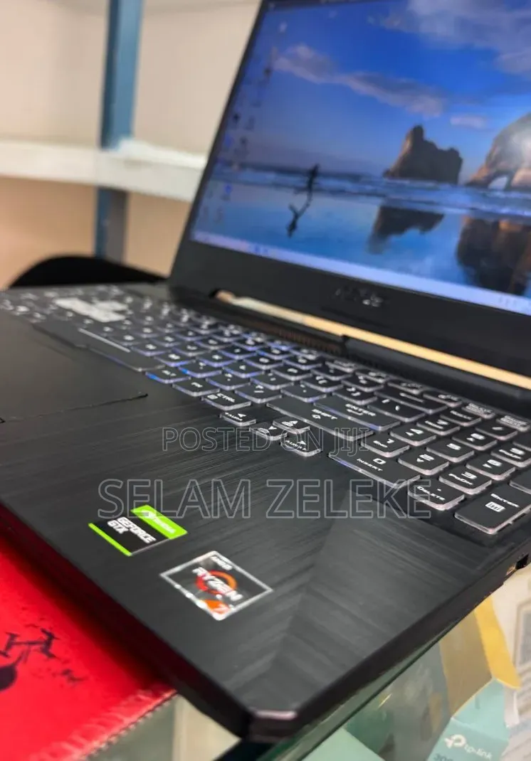 New Laptop Asus 16GB AMD Ryzen 7 SSD 1T