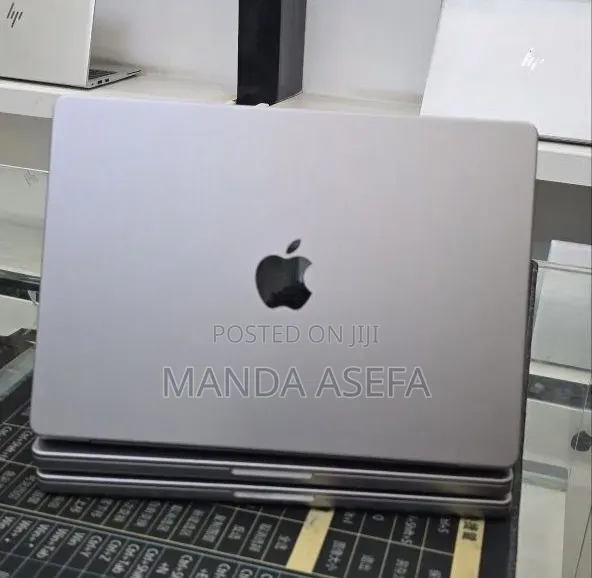 New Laptop Apple MacBook Pro 2021 M1 32GB Apple M1 Pro SSD 512GB